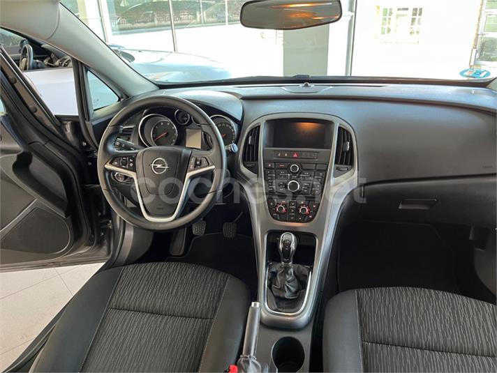 OPEL Astra 1.6 CDTi SS 110 CV Selective ST