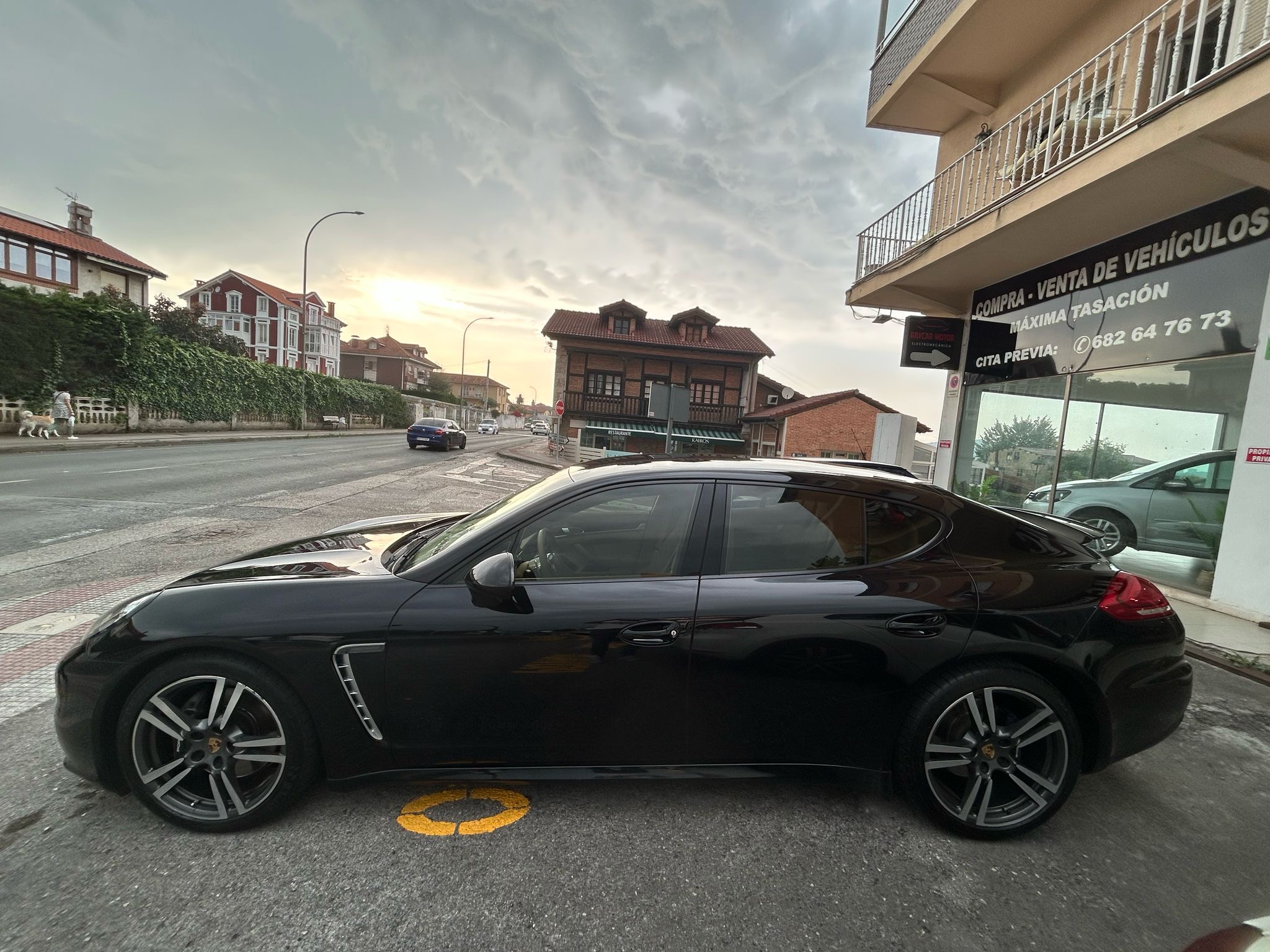 PORSCHE Panamera 3.0