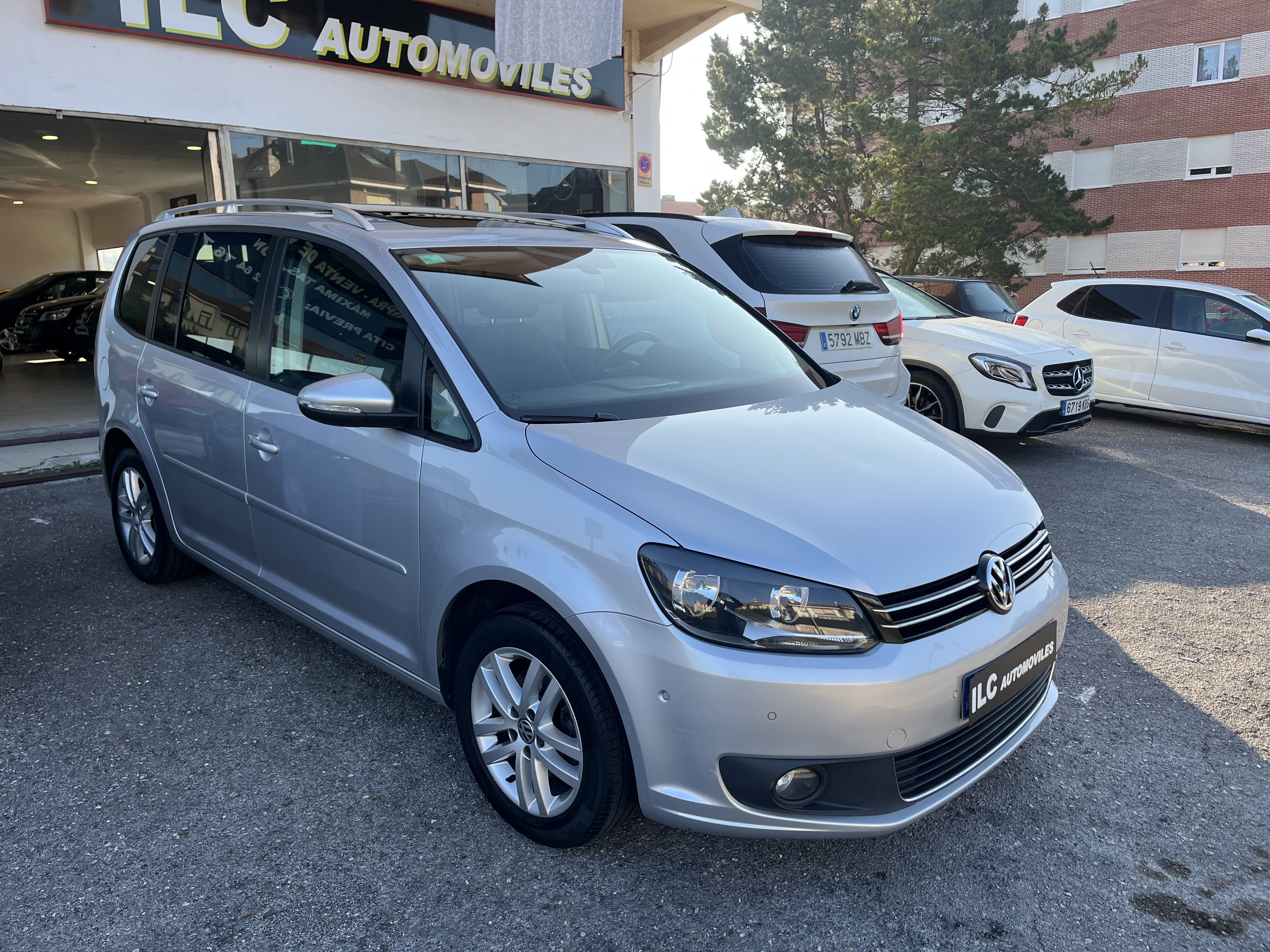 VOLKSWAGEN Touran 1.6tdi