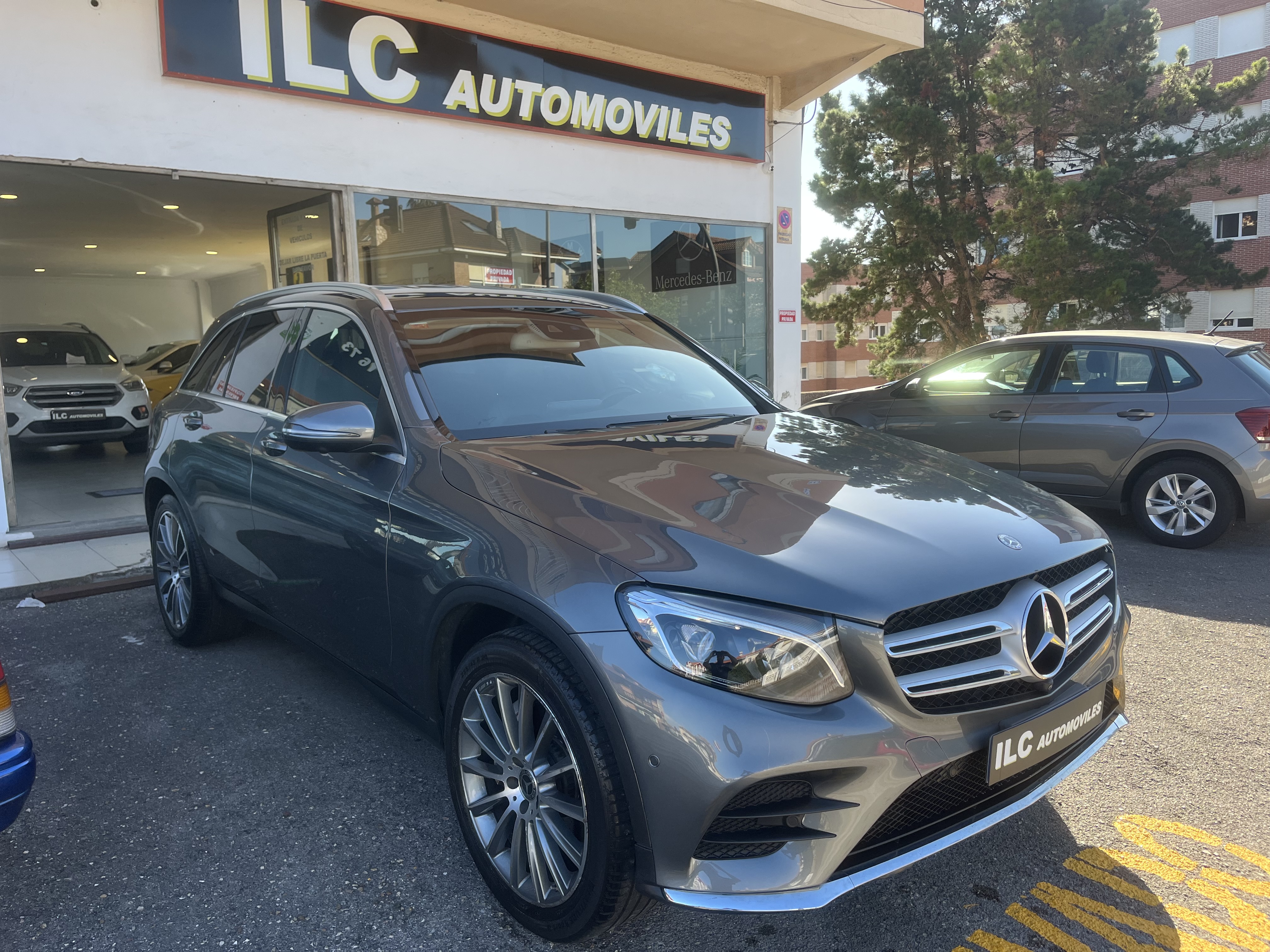 MERCEDES-BENZ GLA 250