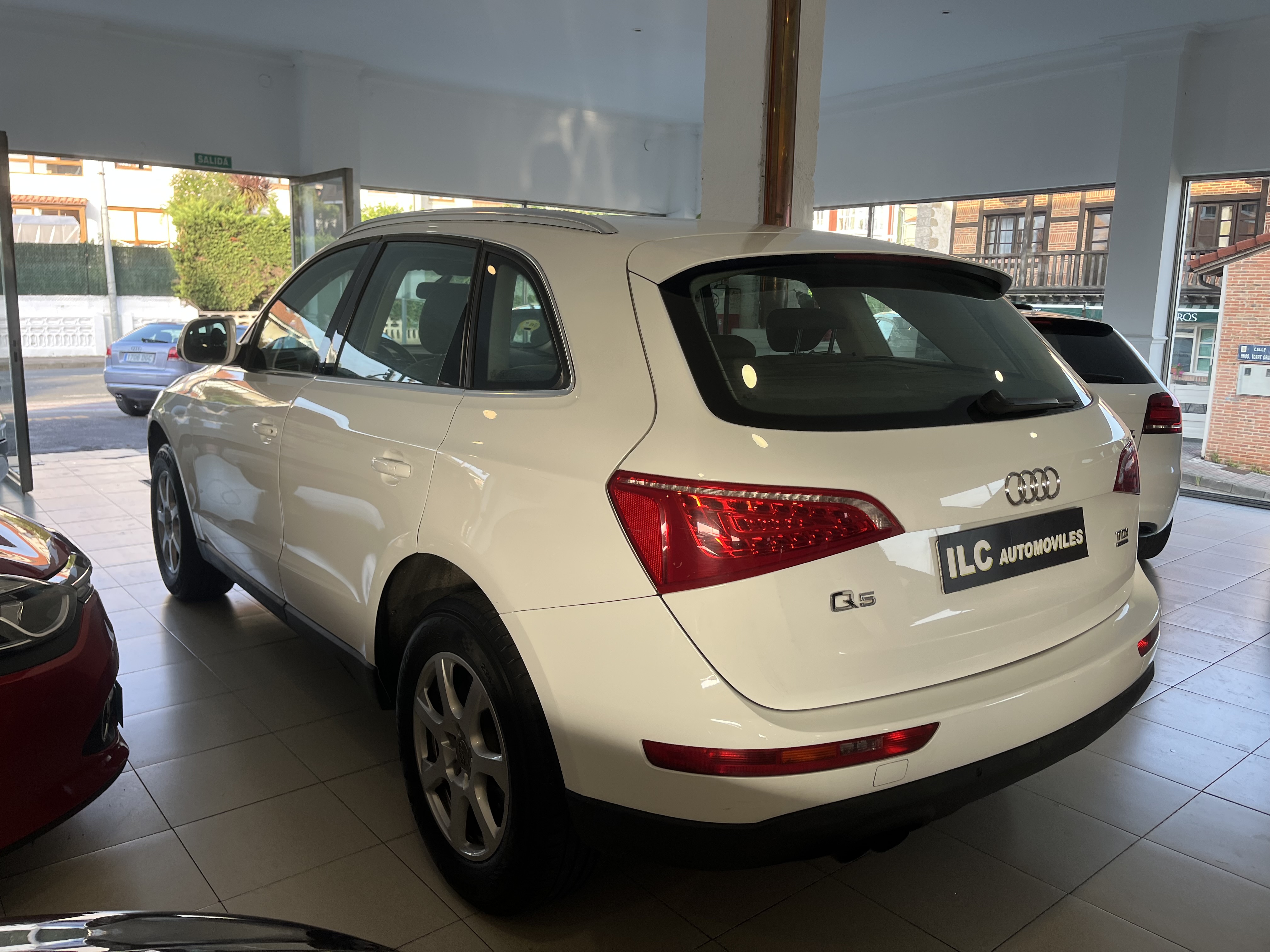 AUDI Q5 2.0tdi quatro