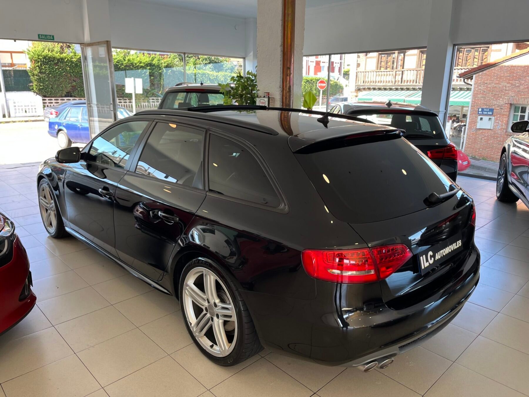 AUDI A4 2.0tdi