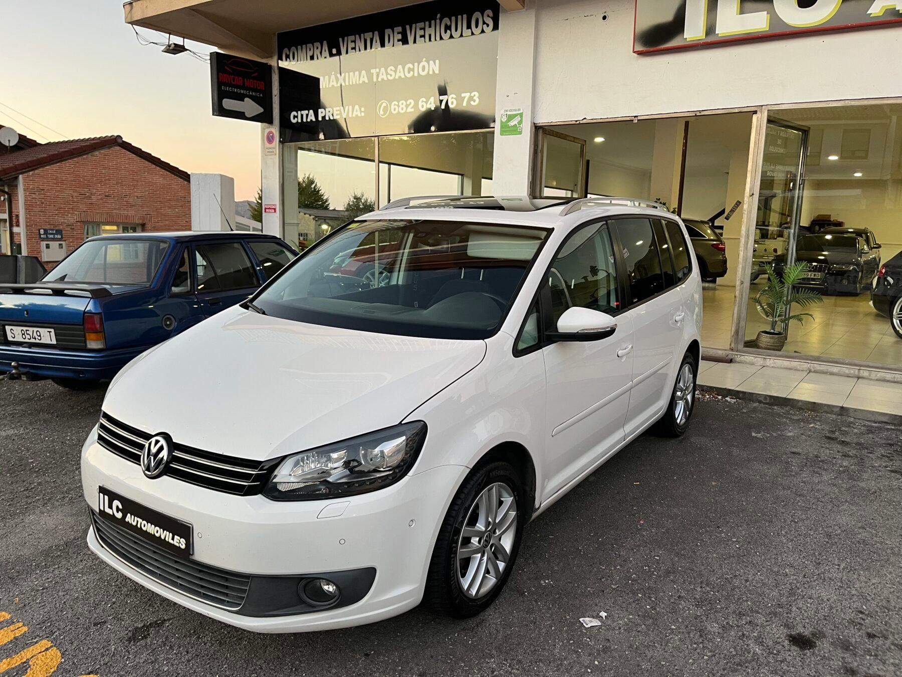 VOLKSWAGEN Touran 1.6tdi