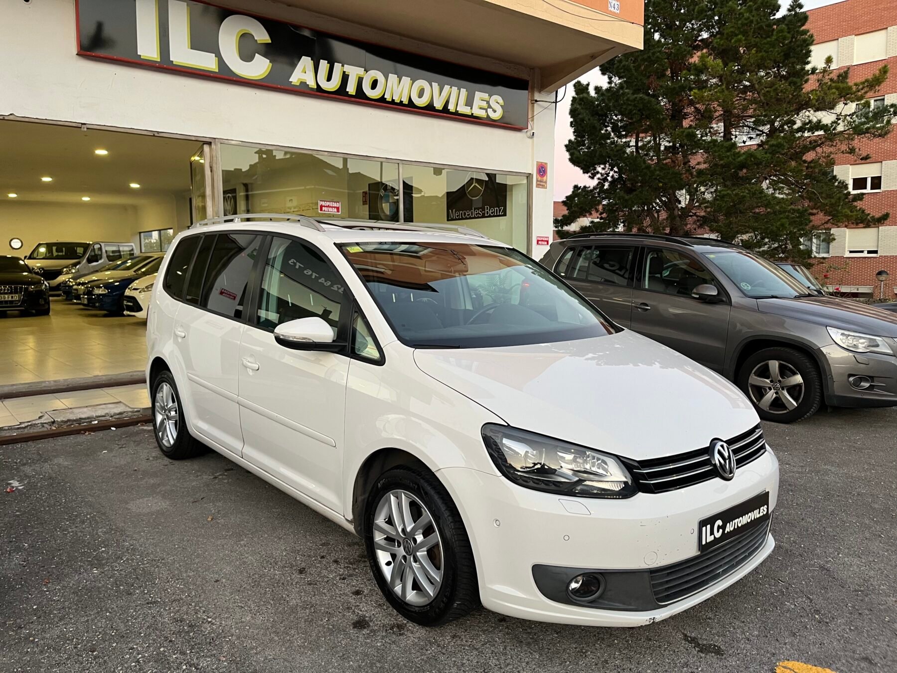 VOLKSWAGEN Touran 1.6tdi