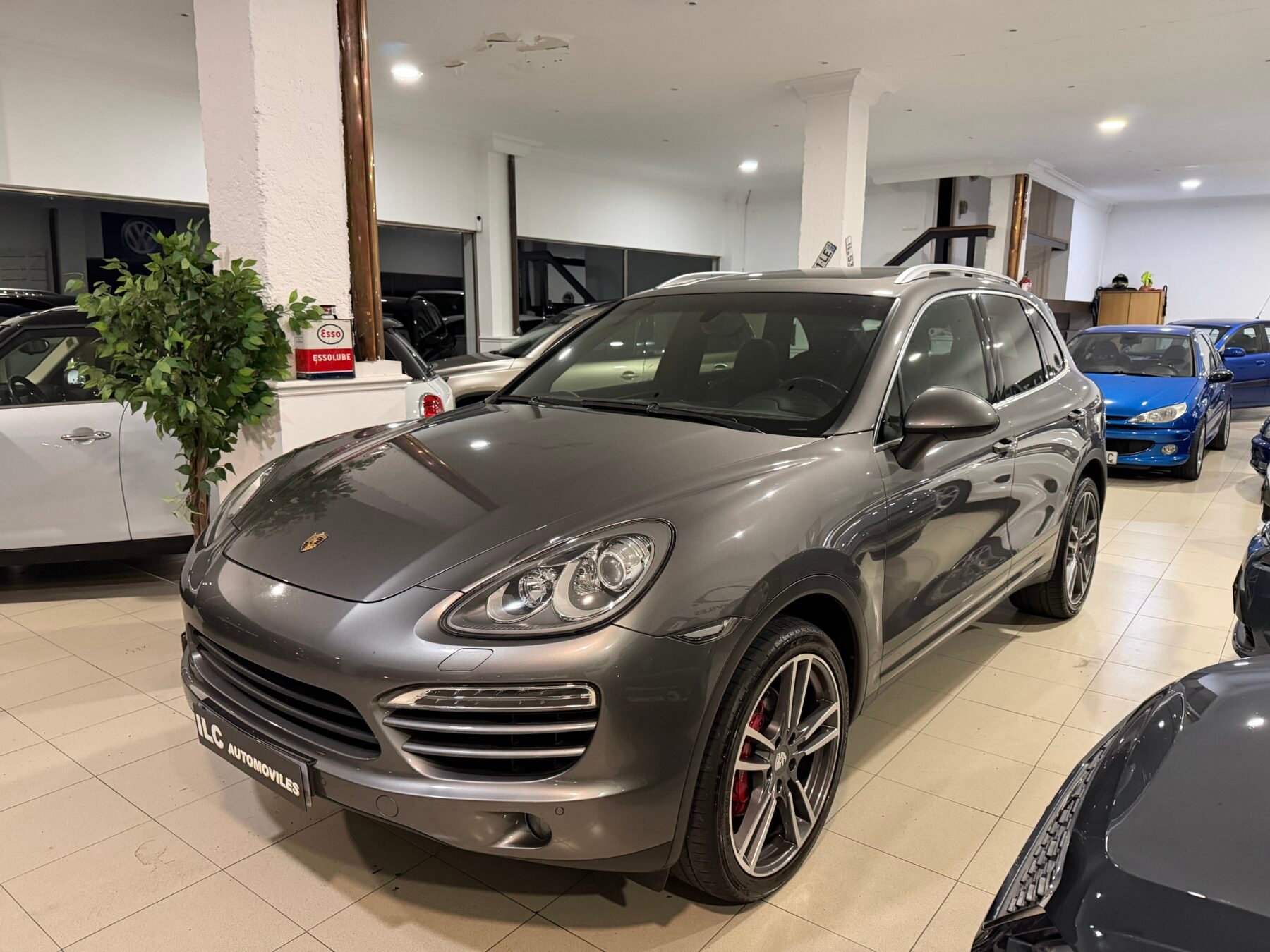 PORSCHE Cayenne 3.0