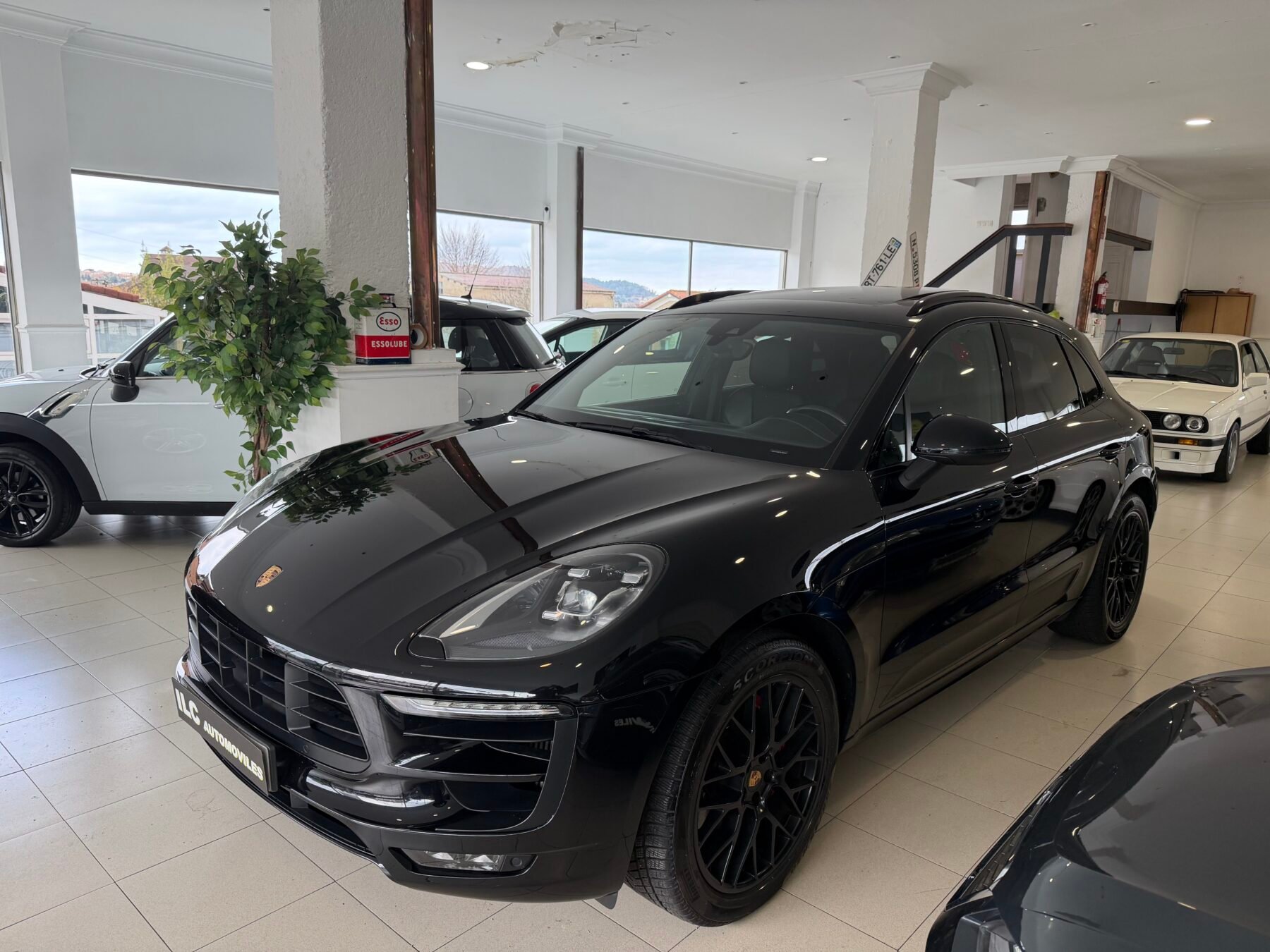 PORSCHE Macan GTS