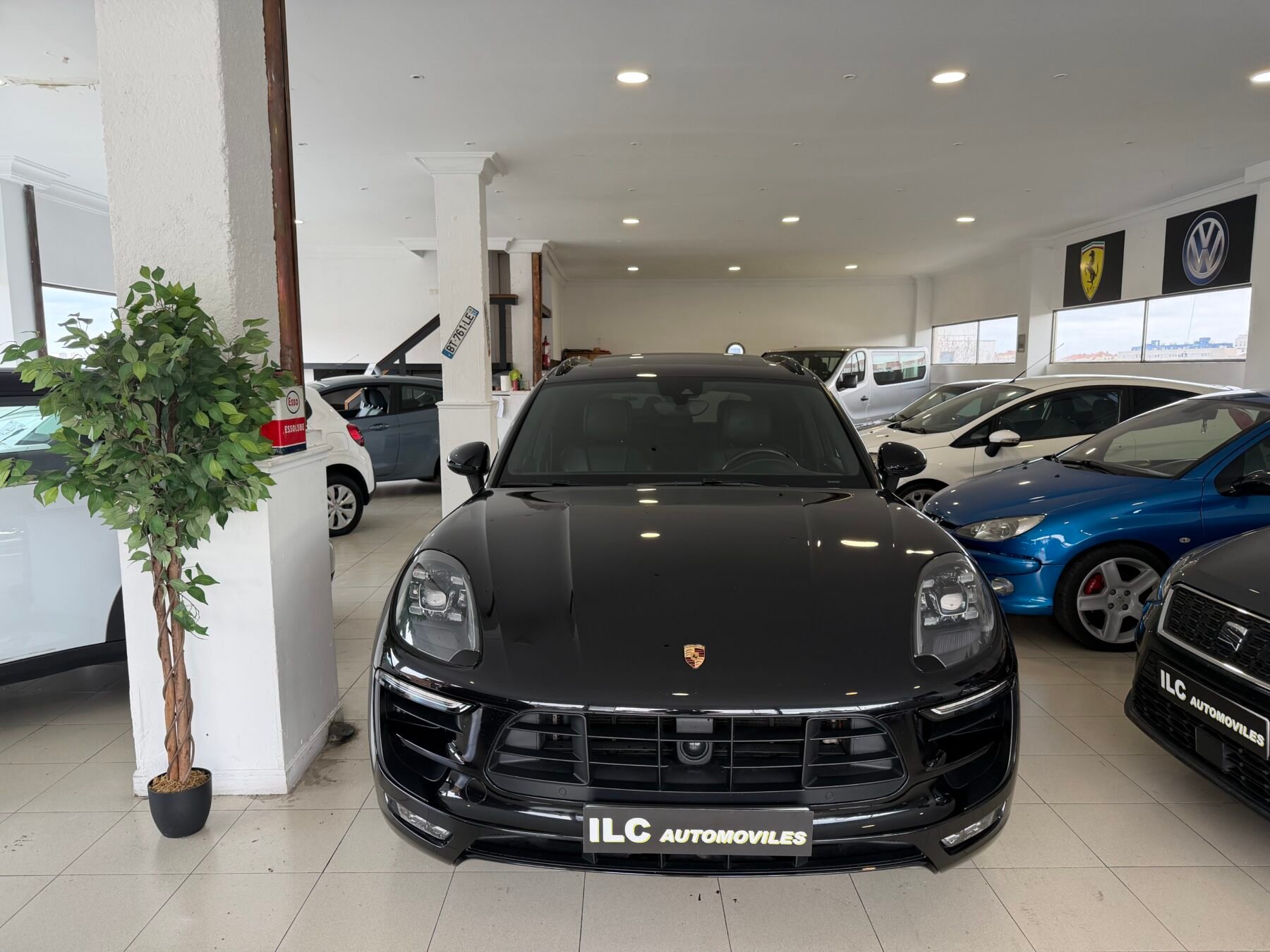 PORSCHE Macan GTS