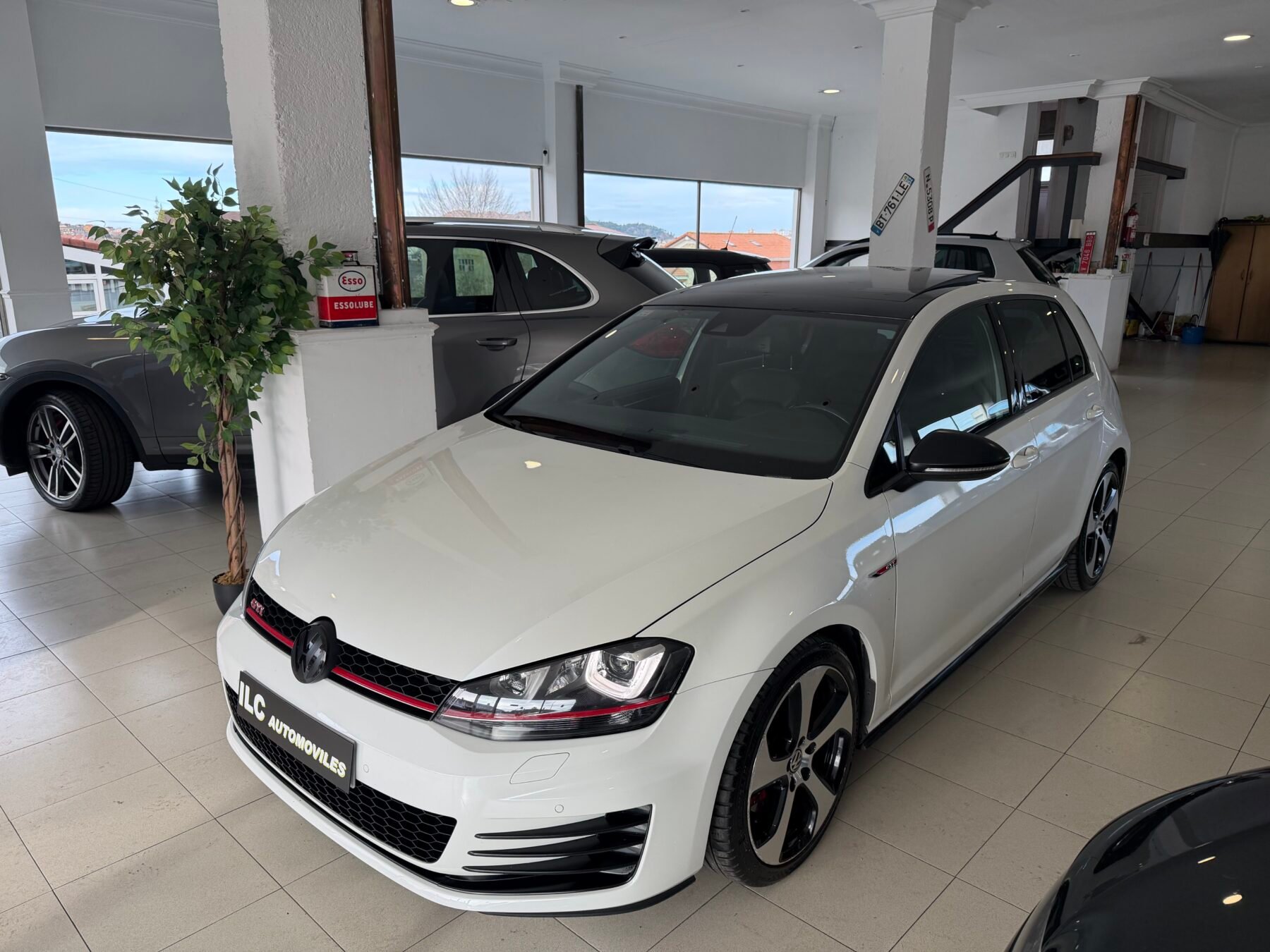 VOLKSWAGEN Golf Gti