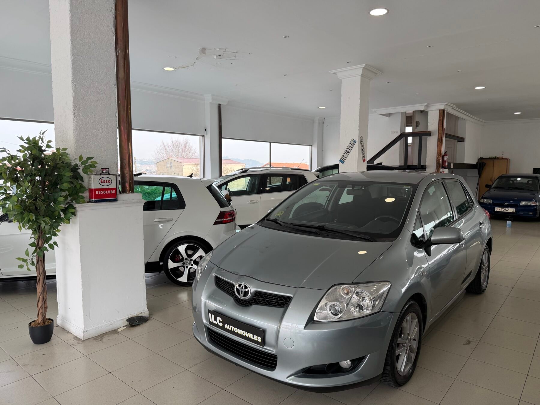 TOYOTA Auris 1.4d4-d