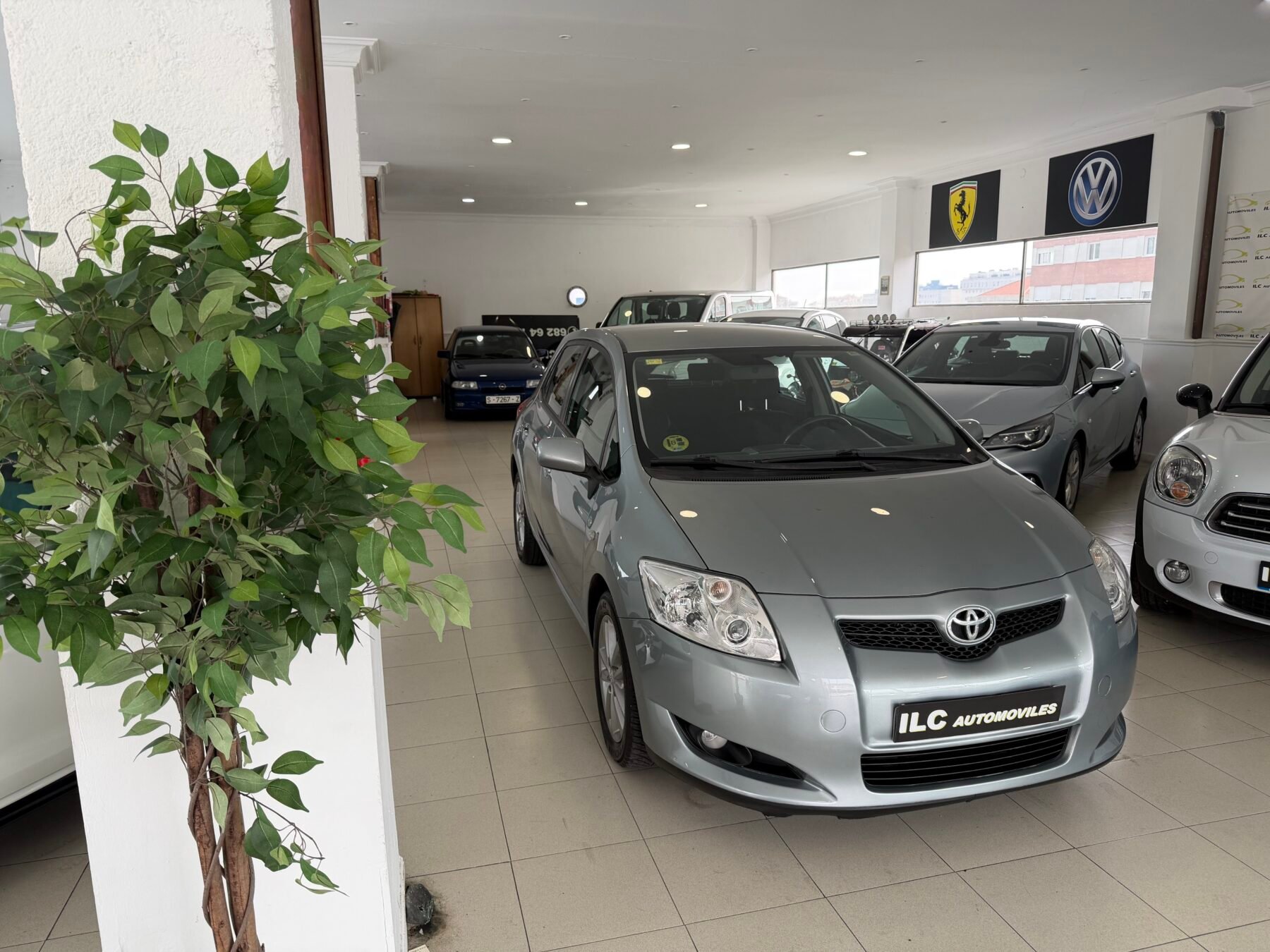 TOYOTA Auris 1.4d4-d