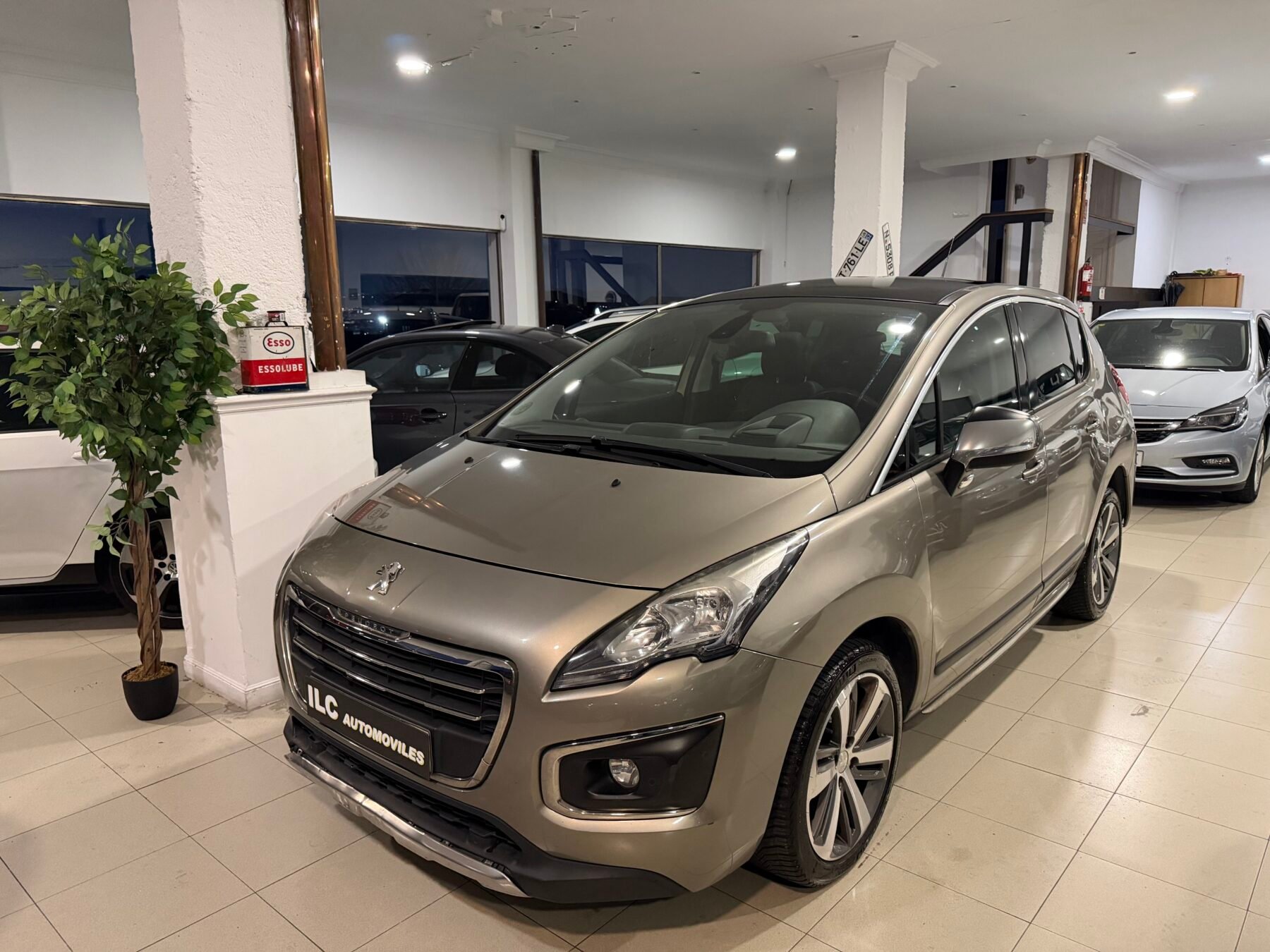 PEUGEOT 3008 1.6hdi