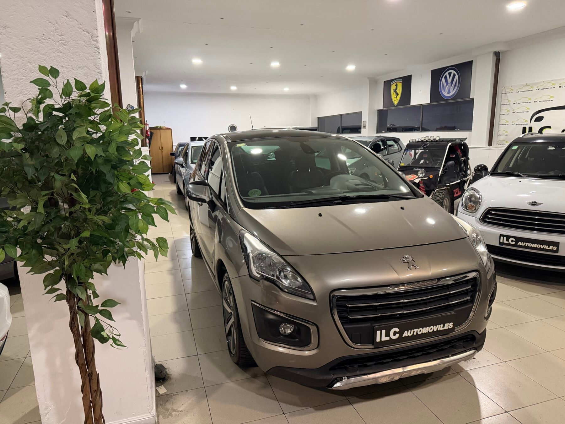 PEUGEOT 3008 1.6hdi