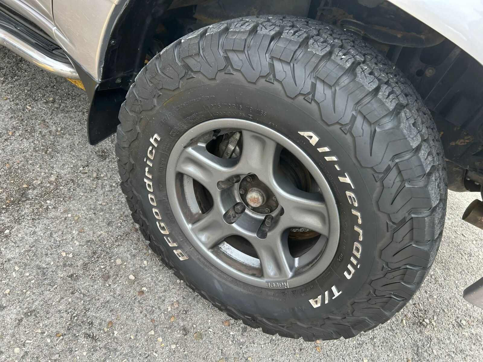 TOYOTA Landcruiser