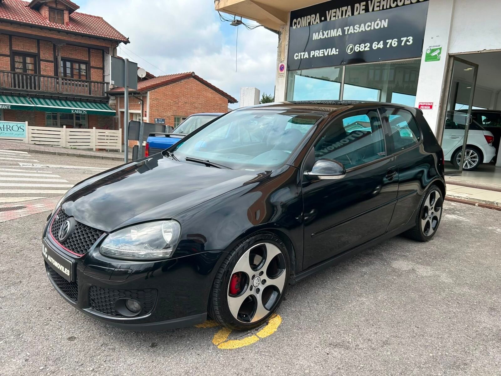 VOLKSWAGEN Golf Gti