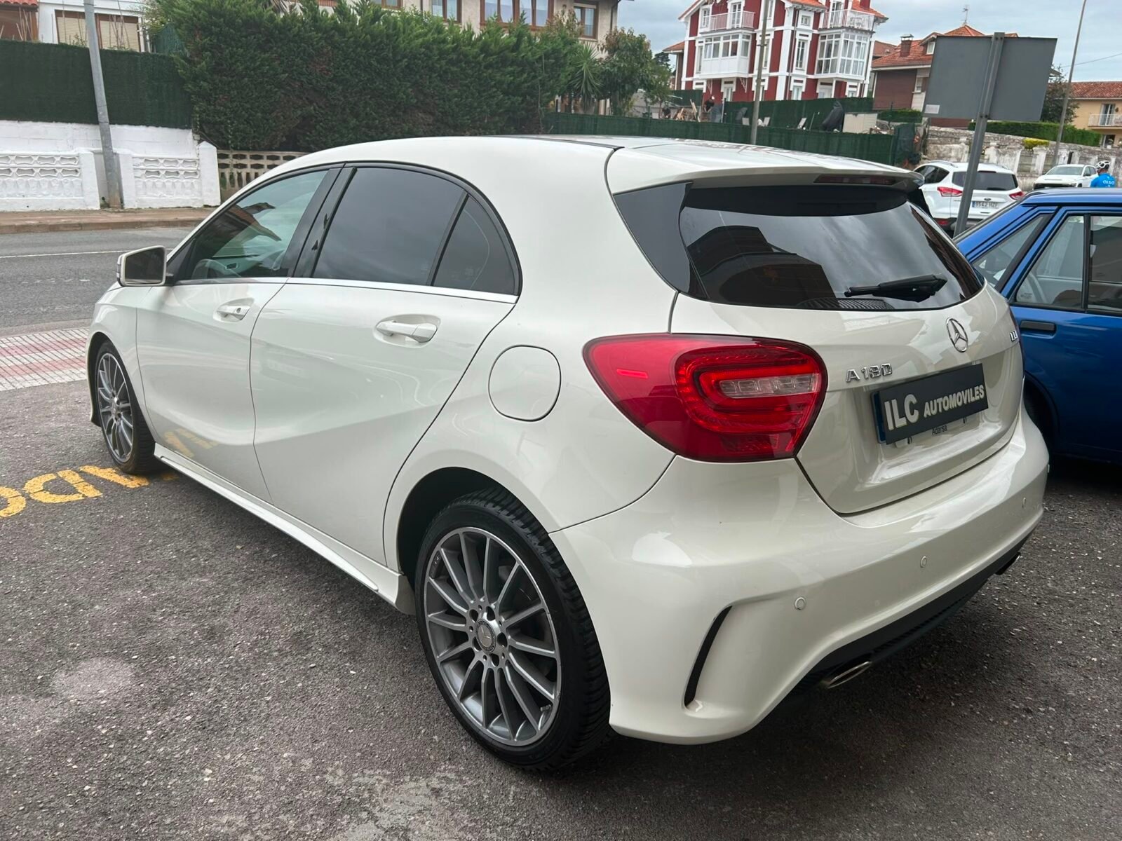 MERCEDES-BENZ A180 180cdi