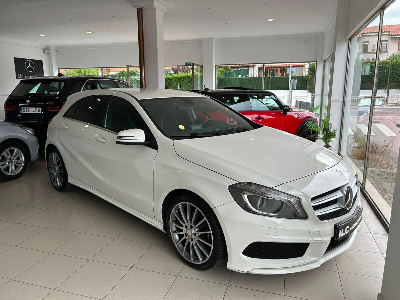 MERCEDES-BENZ A180 180cdi